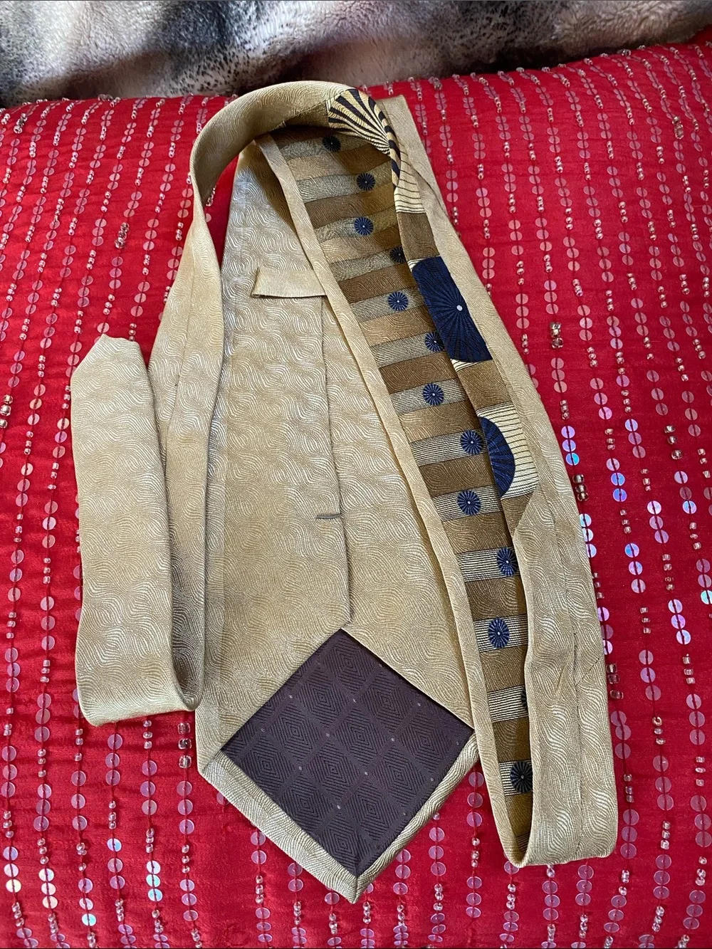 Silk Hand Made Designer Originals Subtle Shimmer Textured Luxurious Rare Tie